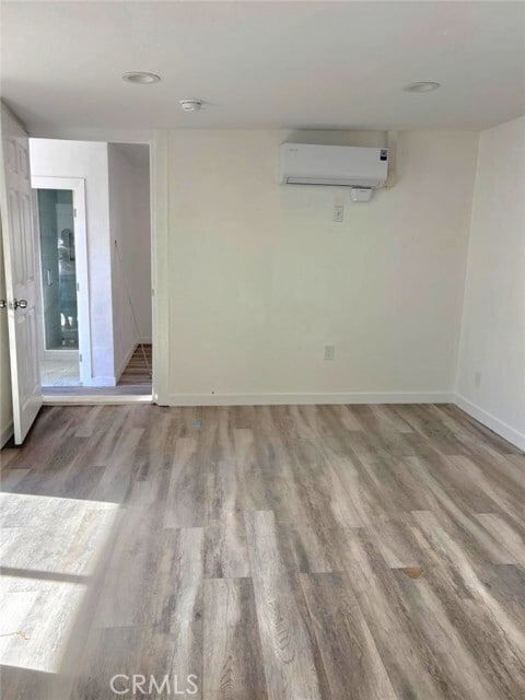 Building Photo - 8854 Dorrington Ave