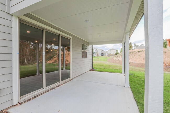 Building Photo - 131 Vivian Ln