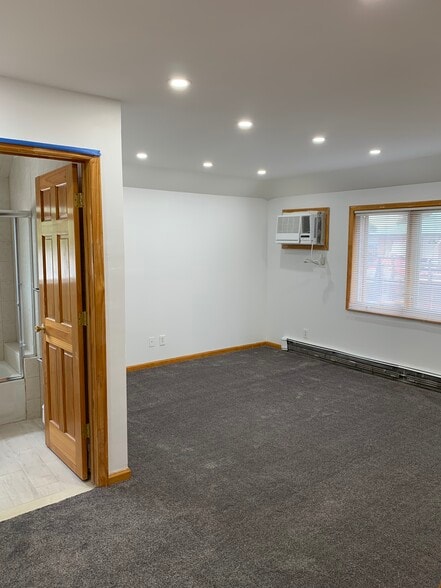 Master Bedroom - 58-25 254th St