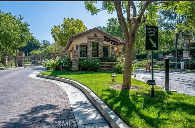 Building Photo - 13759 Francisco Dr