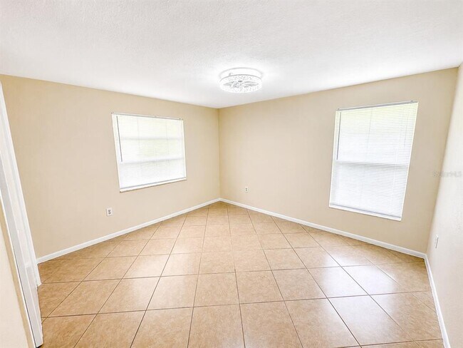 Building Photo - 257 Camillia Ln
