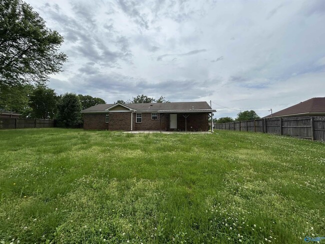 Building Photo - 6873 Old Railroad Bed Rd