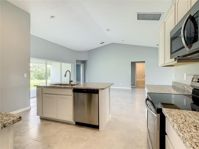 Building Photo - 27307 Tierra Del Fuego Cir