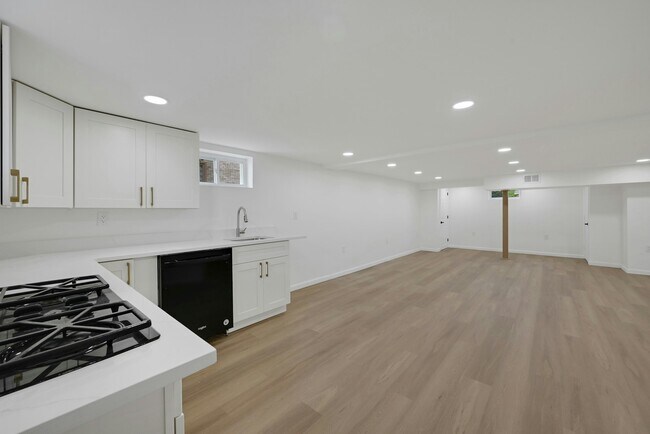 Building Photo - 17 Arn Terrace