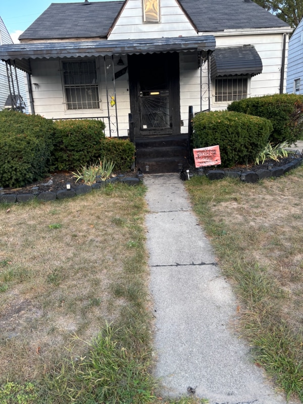 Building Photo - 20438 Russell St