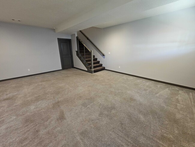 Building Photo - 7620 N Mercier Ct