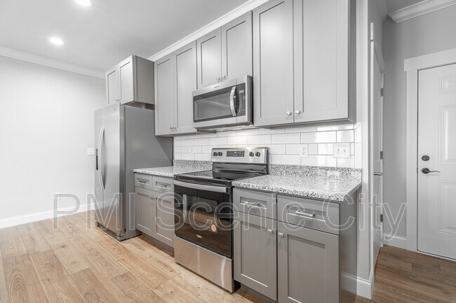 Building Photo - 1904 Cypress Ln