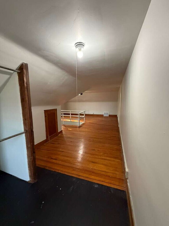 Building Photo - 72 Harriman Ave