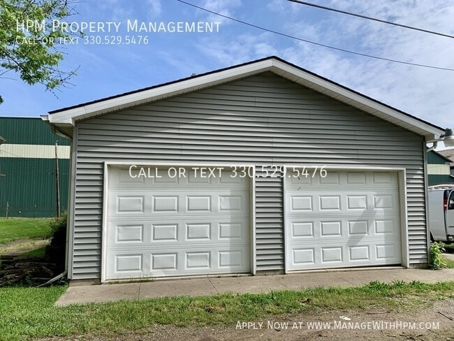 Building Photo - 1329 Auld St