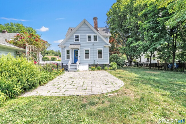 Building Photo - 96 Holmes Ave