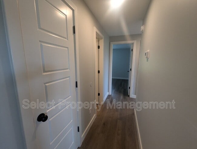 Building Photo - 1437 W Cedar Canyons Rd