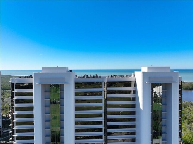Building Photo - 6825 Grenadier Blvd