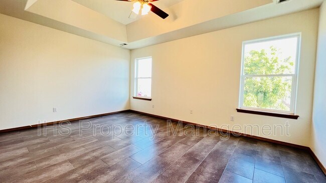 Building Photo - 5131 Milky Way