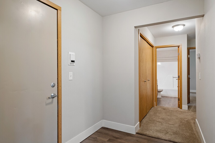 Building Photo - Peppercorn Apartments