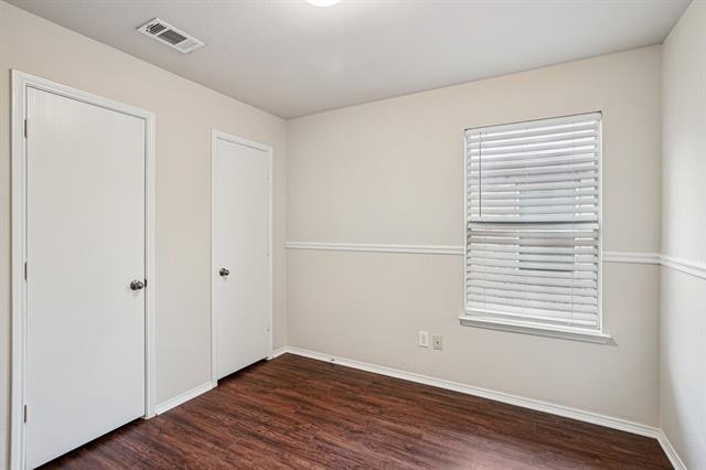 Building Photo - 9120 Sun Haven Way
