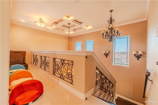 Building Photo - 45 Monroe Ave