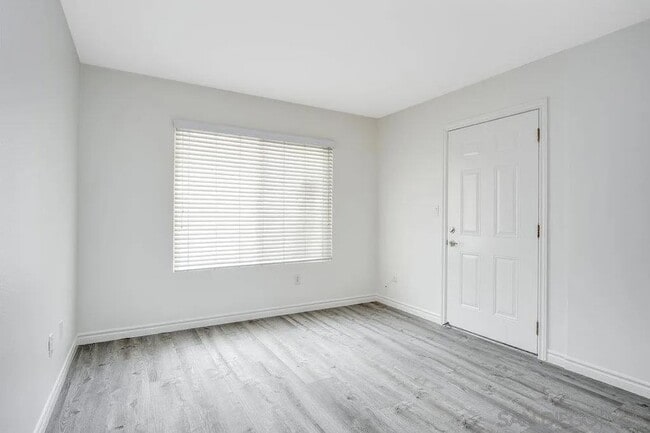 Building Photo - 4737 34th St