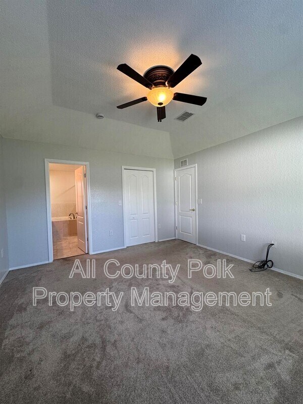 Building Photo - 601 Willet Cir