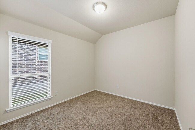 Building Photo - 316 Rocky Pine Rd