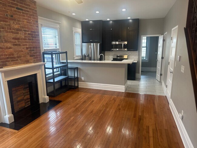 Building Photo - 1555 Hunter Ave