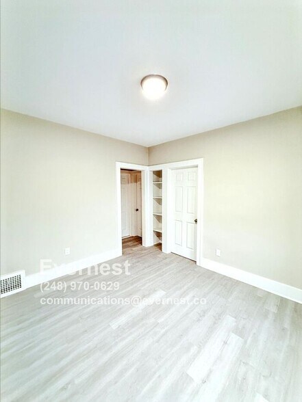 Building Photo - 5440 Milford St