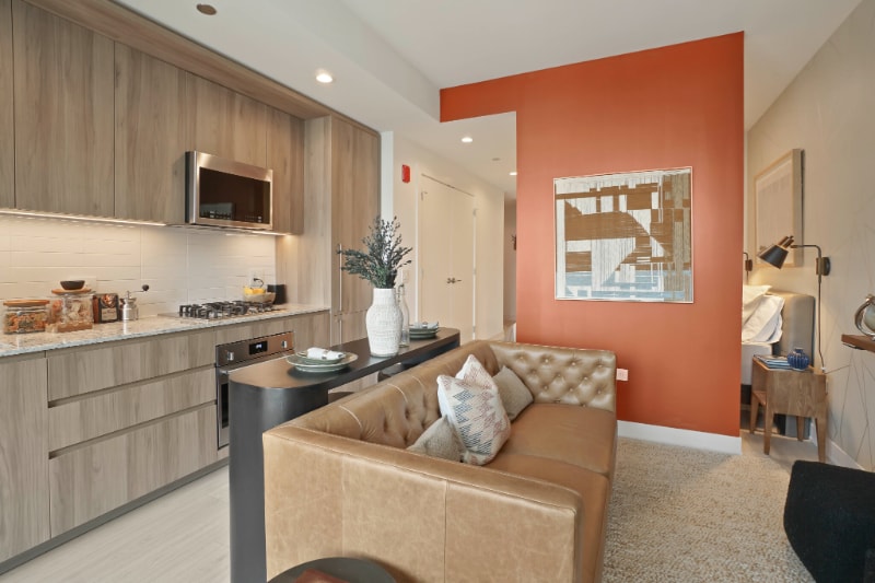 Primary Photo - 354 W Wayman St