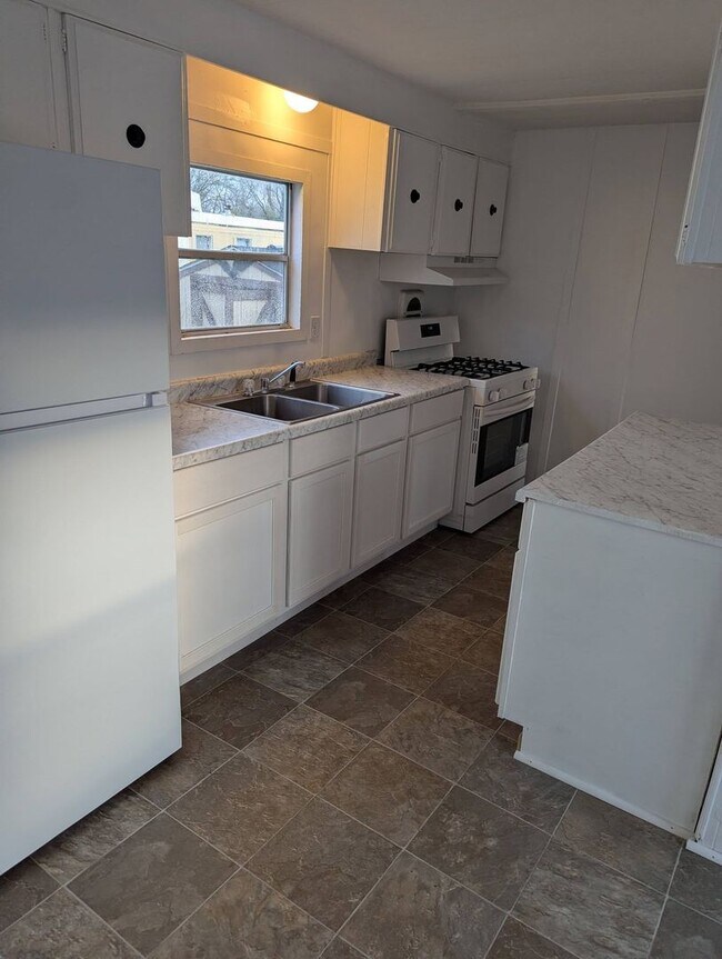 Building Photo - Big Rock West Mobile Home Park