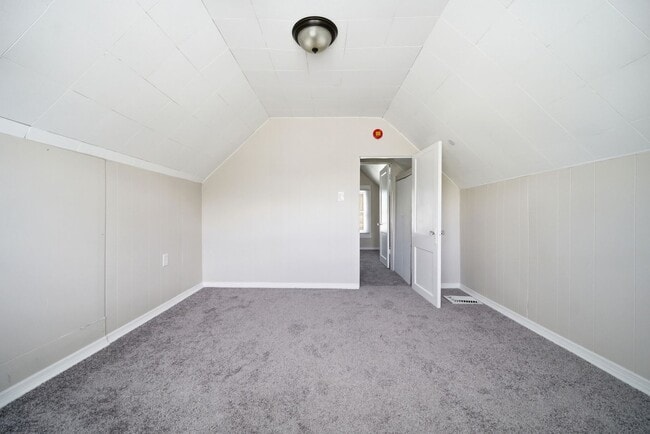 Building Photo - 3881 W 117th St