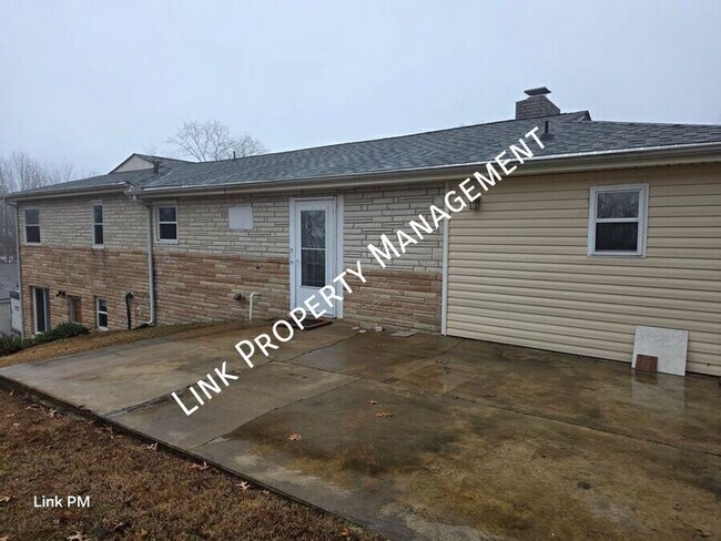 Building Photo - 3731 Knollwood Dr