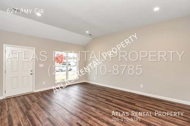 Building Photo - 627 Amy Circle Tuscaloosa, AL 35404