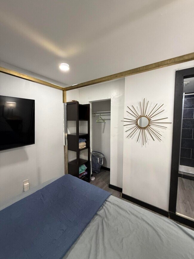 Building Photo - 168 NW 53rd St