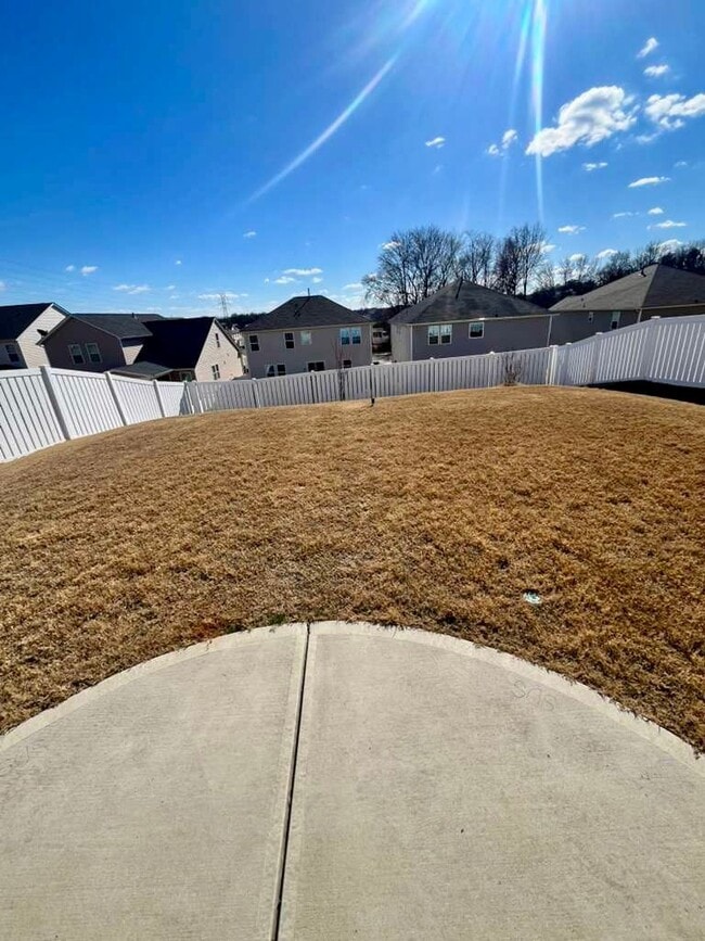 Building Photo - 2105 Boynton St