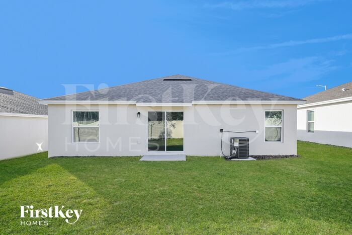 Building Photo - 421 Earhart Dr