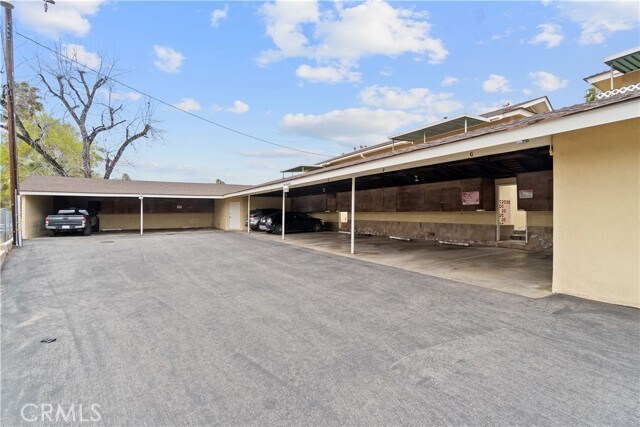 Building Photo - 534 Roosevelt Rd