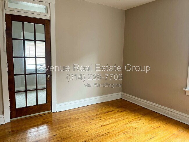 Building Photo - 5067 Chippewa St