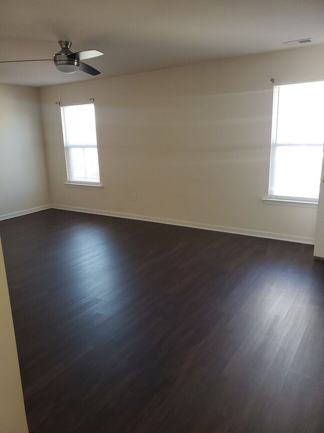 Building Photo - Culpepper Landing