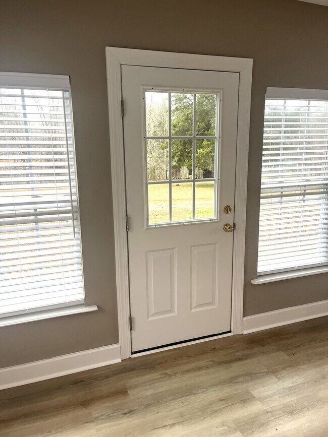 Building Photo - Peaceful Country Living in Gibsonville NC