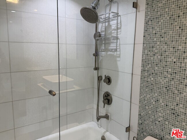 Building Photo - 17350 Sunset Blvd