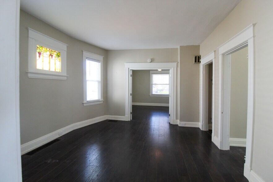 Building Photo - 2621 Ida Ave