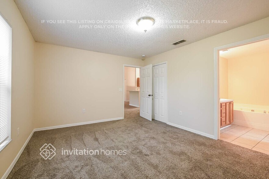 Building Photo - 3081 Blaine Cir