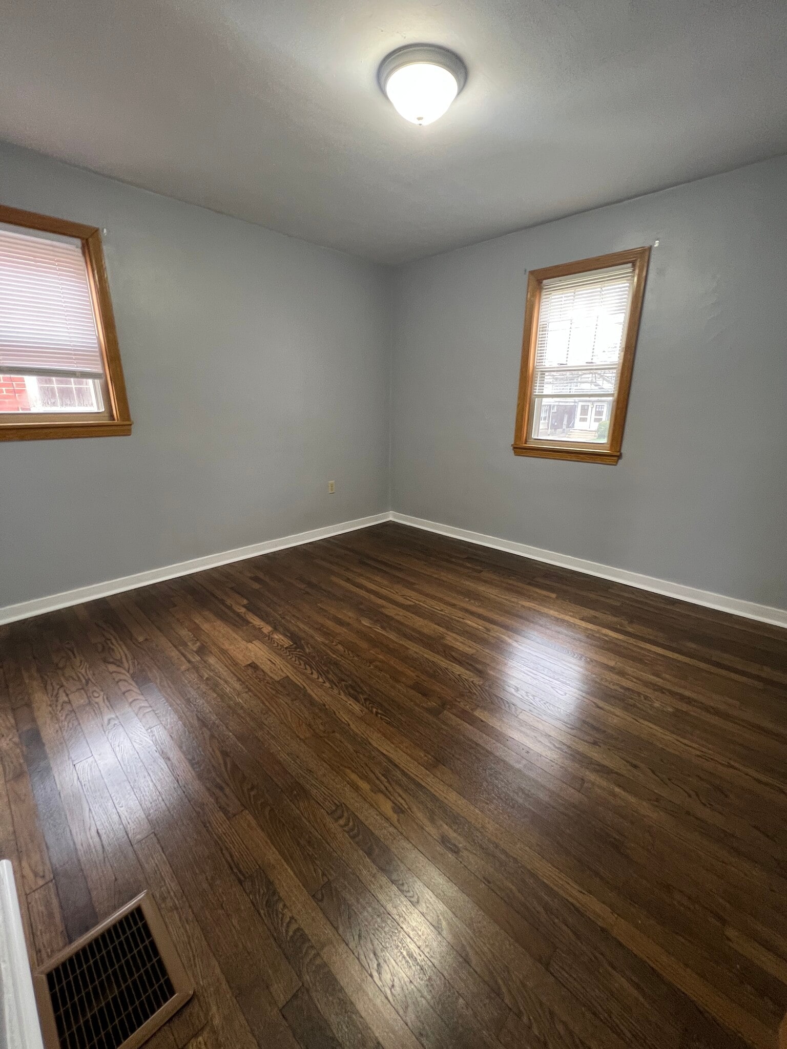 Building Photo - 720 Cranberry St