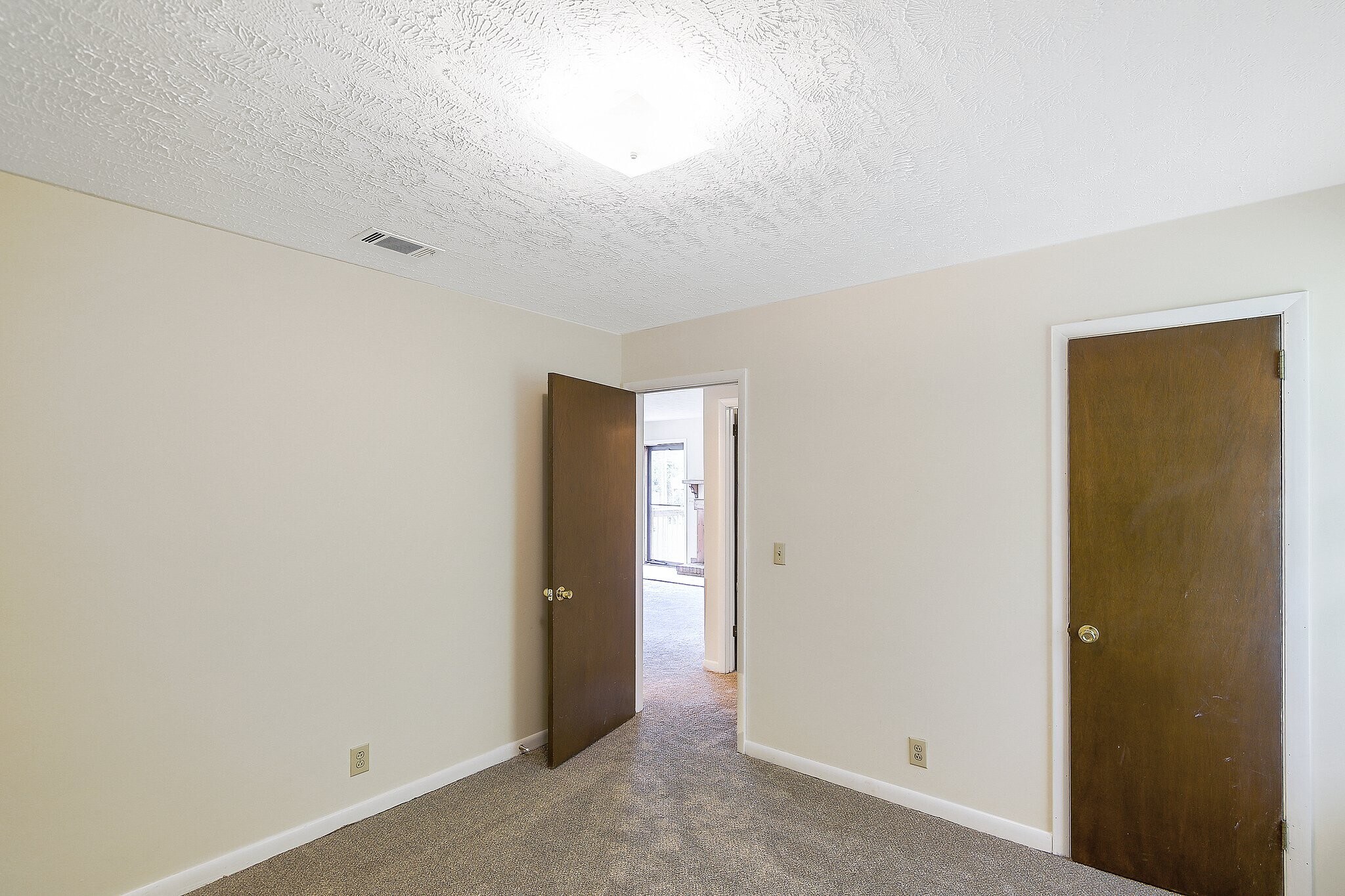 Building Photo - 3499 McGavock Pike