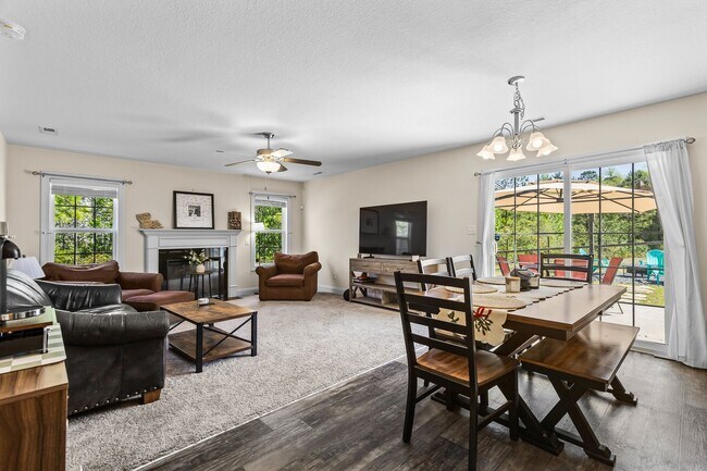 Building Photo - 520 Black Pearl Cir