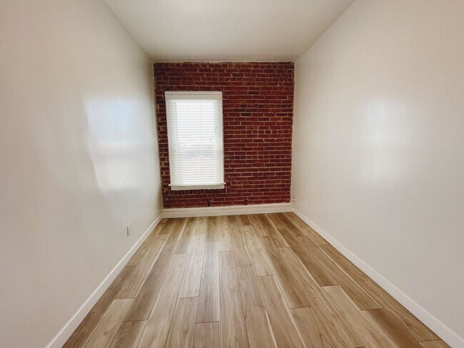 Interior Photo - Cozy & Contemporary Studio in Koreatown