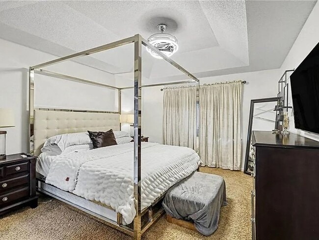 Building Photo - Newly Updated 3 Bed/2 Bath Duplex in Blue Valley with Fenced Yard, Large Deck & Attached 2-Car Ga...
