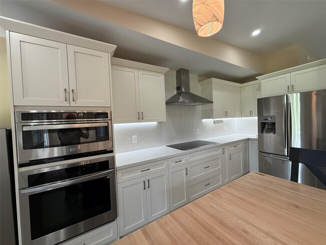 Building Photo - 17420 St