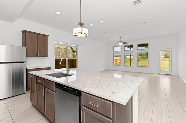 Building Photo - 1128 Ridge Runner Dr