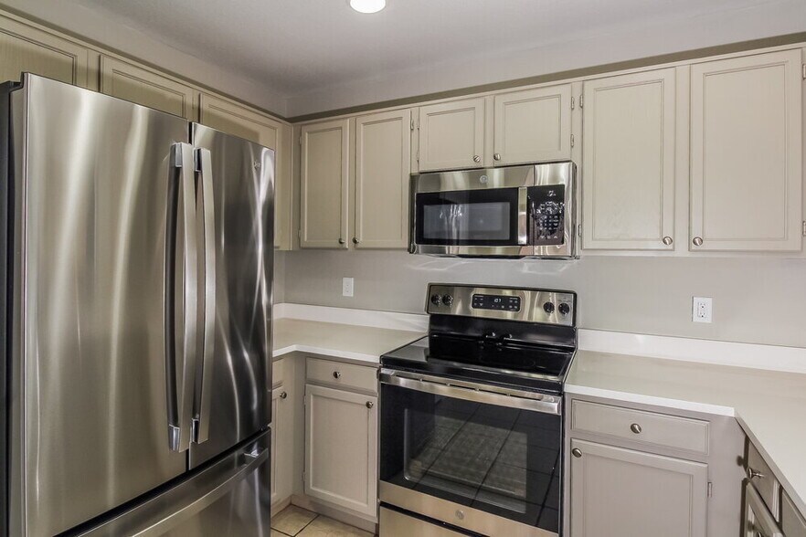 Building Photo - 3222 W Avior Dr