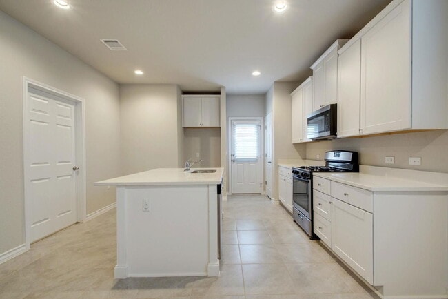 Building Photo - 11709 Prado Ranch Blvd