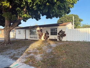 Building Photo - 1398 SW 47th Terrace